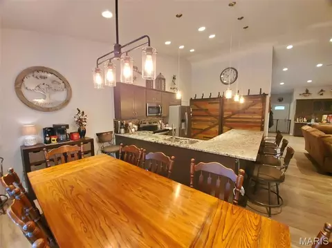 Dining - 28148 Commanche Trl, Canton, MO 63435 photo 1 of 4