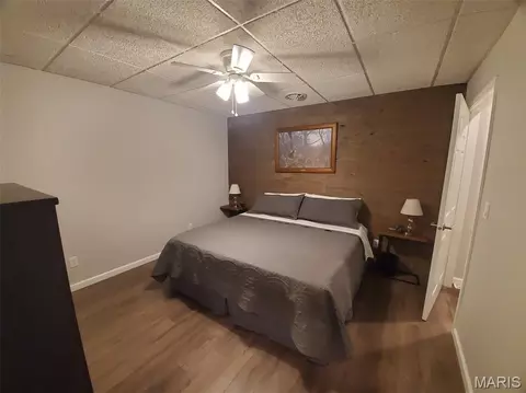 Bedroom - 28148 Commanche Trl, Canton, MO 63435 photo 5 of 9