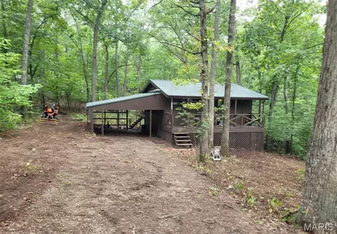 12775 Pawnee Trl, Sainte Genevieve, MO 63670