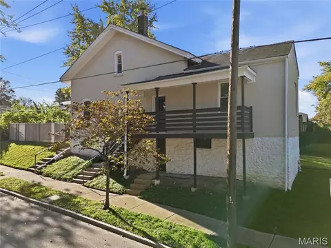 5200 Dewey Ave, Saint Louis, MO 63116