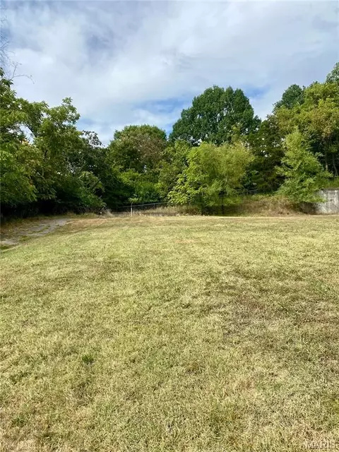 0 E Park St, Pacific, MO 63069