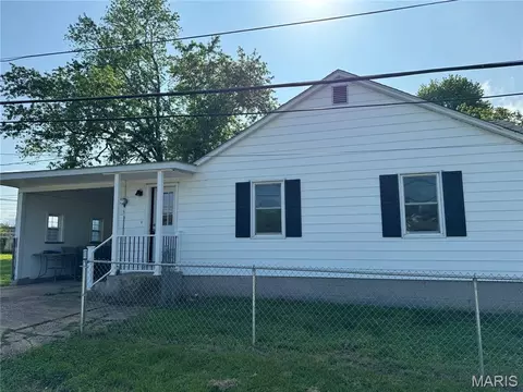 302 Blair St, Sullivan, MO 63080 photo 1