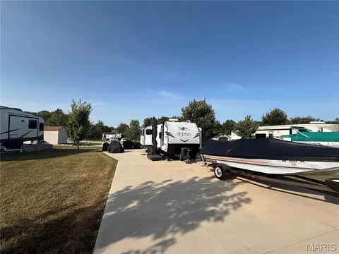 19340 Highway J #66, Monroe City, MO 63456