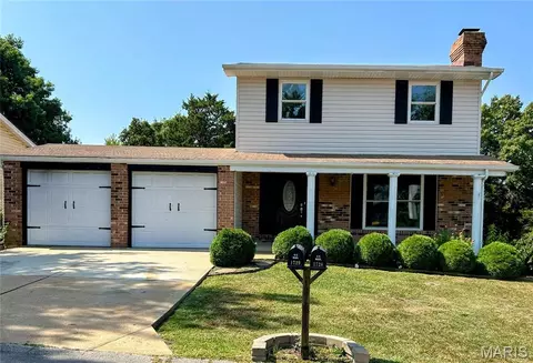 1728 Fairfax Dr, Barnhart, MO 63012