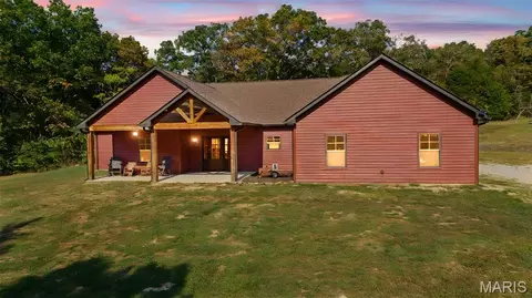 10051 Highway 32, Sainte Genevieve, MO 63670