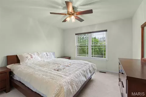 Bedroom - 2385 Clarjon Dr, Ballwin, MO 63021 photo 6 of 10