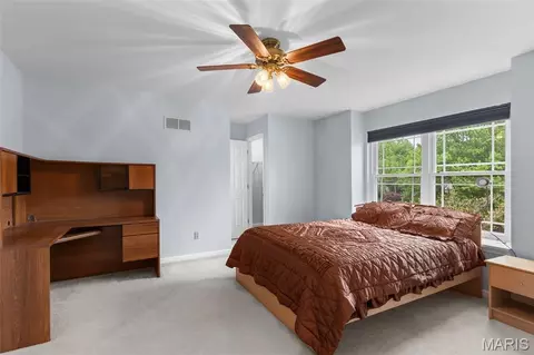 Bedroom - 2385 Clarjon Dr, Ballwin, MO 63021 photo 8 of 10