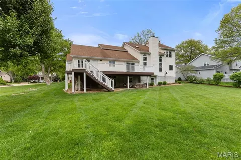 Exterior - 2385 Clarjon Dr, Ballwin, MO 63021 photo 11 of 13