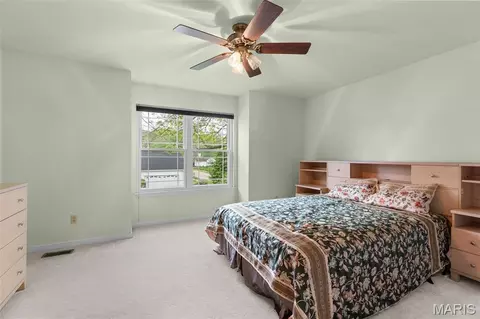 Bedroom - 2385 Clarjon Dr, Ballwin, MO 63021 photo 4 of 10