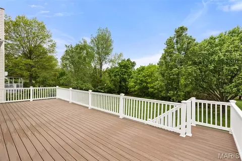 Exterior - 2385 Clarjon Dr, Ballwin, MO 63021 photo 7 of 13
