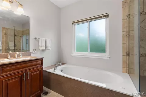 Bath - 2385 Clarjon Dr, Ballwin, MO 63021 photo 2 of 7
