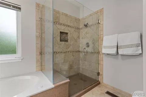 Bath - 2385 Clarjon Dr, Ballwin, MO 63021 photo 3 of 7