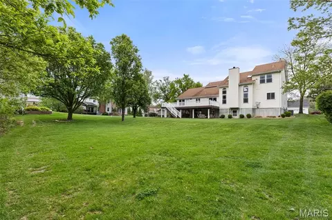 Exterior - 2385 Clarjon Dr, Ballwin, MO 63021 photo 12 of 13
