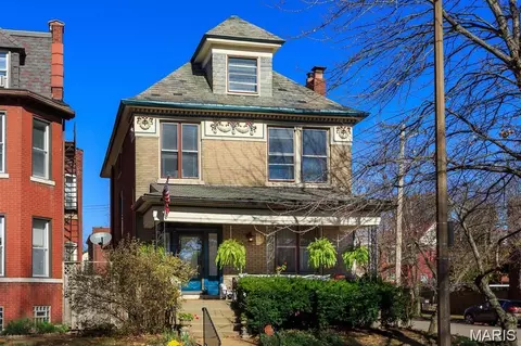 3401 Pestalozzi St, Saint Louis, MO 63118