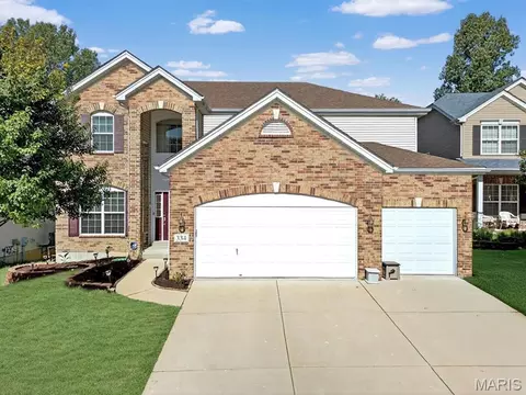 334 Lauren Lndg, Ballwin, MO 63021 photo 1