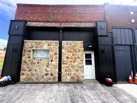 423 State St, La Belle, MO 63447 photo 1