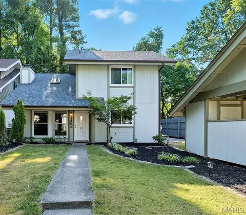 1462 Pine Row Ct, Saint Louis, MO 63146