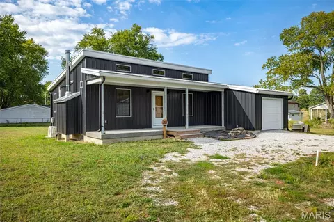 207 Mine Rd, Sawyerville, IL 62085