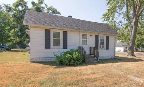 1630 W Madison St, Vandalia, IL 62471