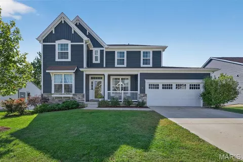 106 Copper Falls Ct, Wentzville, MO 63385