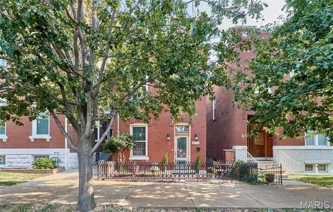 2719 Arsenal St, Saint Louis, MO 63118
