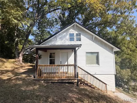 415 Sunshine Ter, Hannibal, MO 63401
