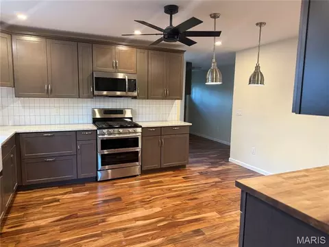 Kitchen - 312 Pecan Dr, Holcomb, MO 63852 photo 2 of 3