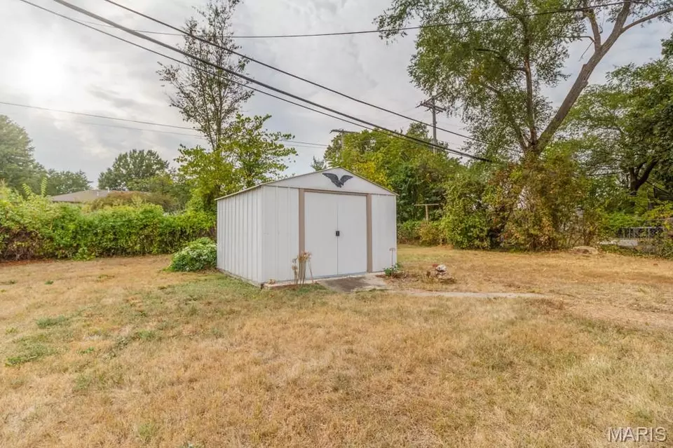 Exterior - 1122 Beverly Dr, Lebanon, MO 65536 photo 3 of 3