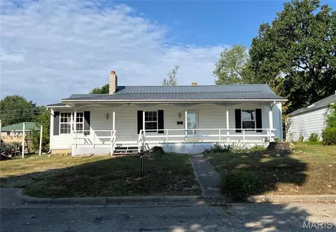 Exterior - 1122 Beverly Dr, Lebanon, MO 65536 photo 1 of 3