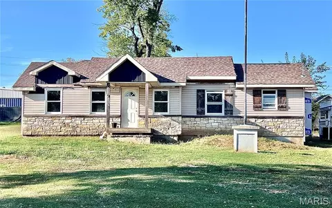 1477 Meramec Ave, Pacific, MO 63069
