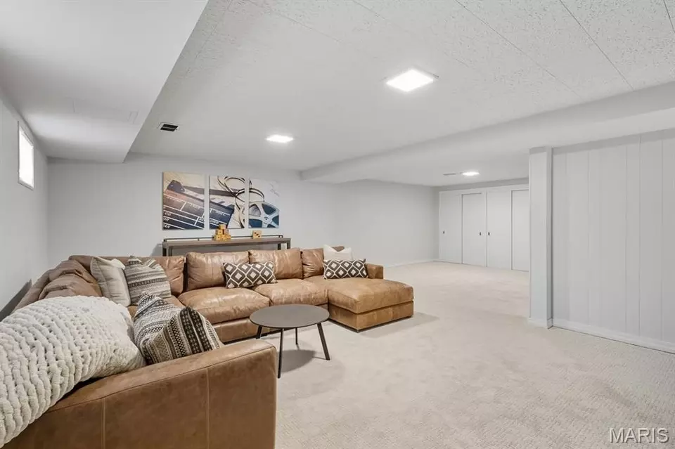 Other - 50 Lake Forest Dr, Richmond Heights, MO 63117 photo 5 of 6