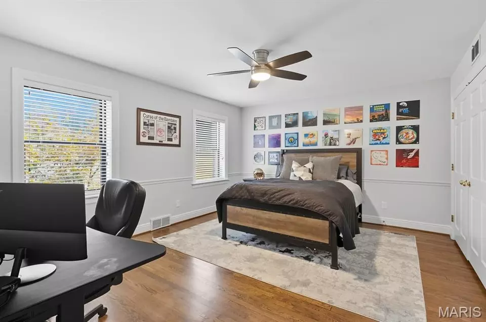 Bedroom - 50 Lake Forest Dr, Richmond Heights, MO 63117 photo 5 of 8