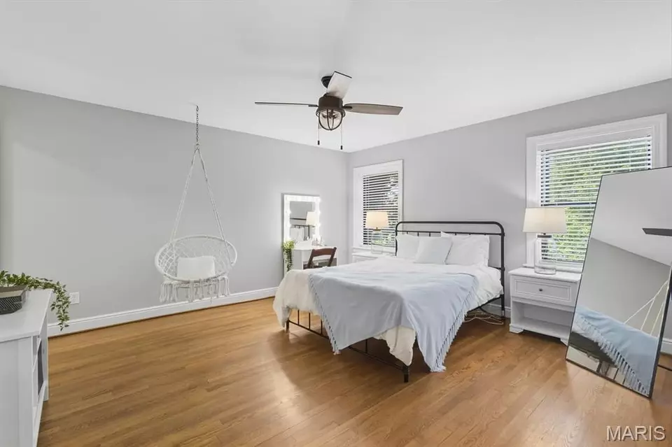 Bedroom - 50 Lake Forest Dr, Richmond Heights, MO 63117 photo 3 of 8