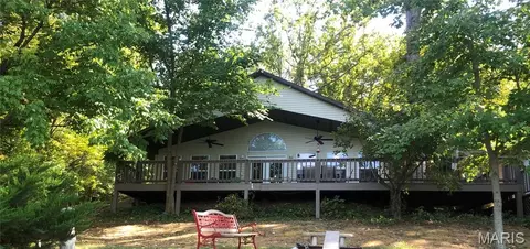 10115 Lakeside Dr, Sullivan, MO 63080