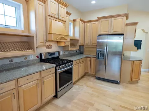 Kitchen - 171 Rolling Mdws, Hannibal, MO 63401 photo 1 of 8