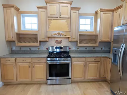 Kitchen - 171 Rolling Mdws, Hannibal, MO 63401 photo 5 of 8