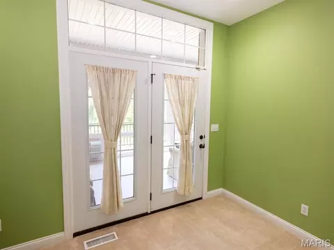 Entry Way - 171 Rolling Mdws, Hannibal, MO 63401 photo 2 of 2