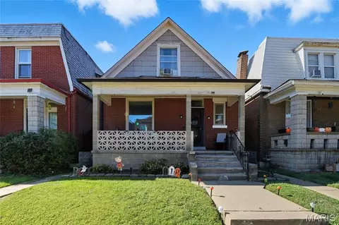 5232 Highland Ave, Saint Louis, MO 63113