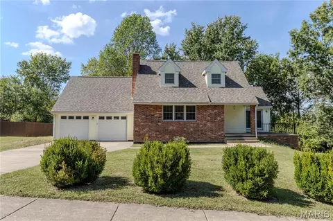 803 Lovers Ln, Rolla, MO 65401 photo 1