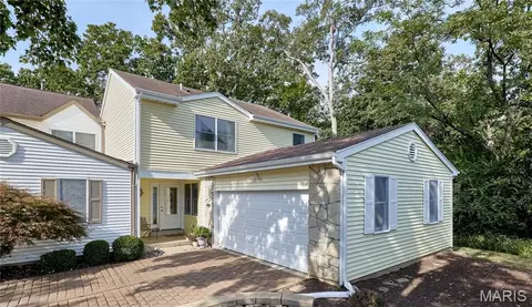 1503 Walpole Dr, Chesterfield, MO 63017