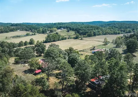 15406 State Route H, Winona, MO 65588