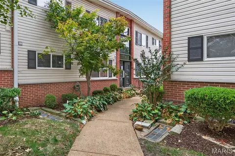 119 E Washington Ave #2N, Saint Louis, MO 63122