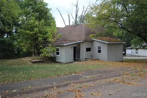 219 Emerson St, Park Hills, MO 63601