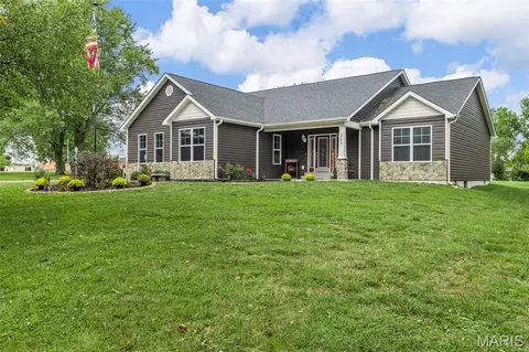 207 E Foreman St, Jonesburg, MO 63351