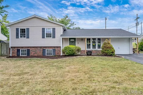 12430 Impact Dr, Saint Louis, MO 63146