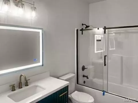Bath - 679 Jonathan Rd, Hannibal, MO 63401 photo 8 of 10
