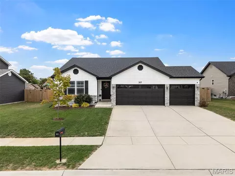 317 Katie Lynn Dr, Wentzville, MO 63385