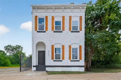 3618 S Broadway St, Saint Louis, MO 63118