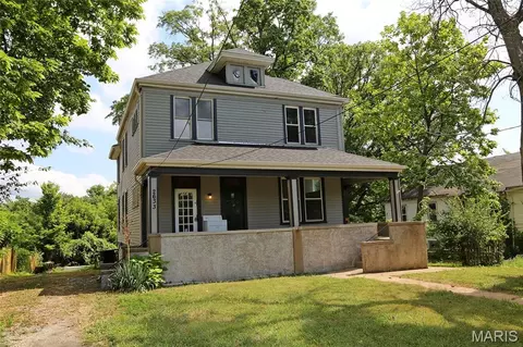 2633 Terrace Ln, Jennings, MO 63136