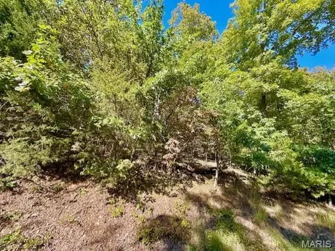 2158 Lake Sherwood Dr, Lake Sherwood, MO 63357